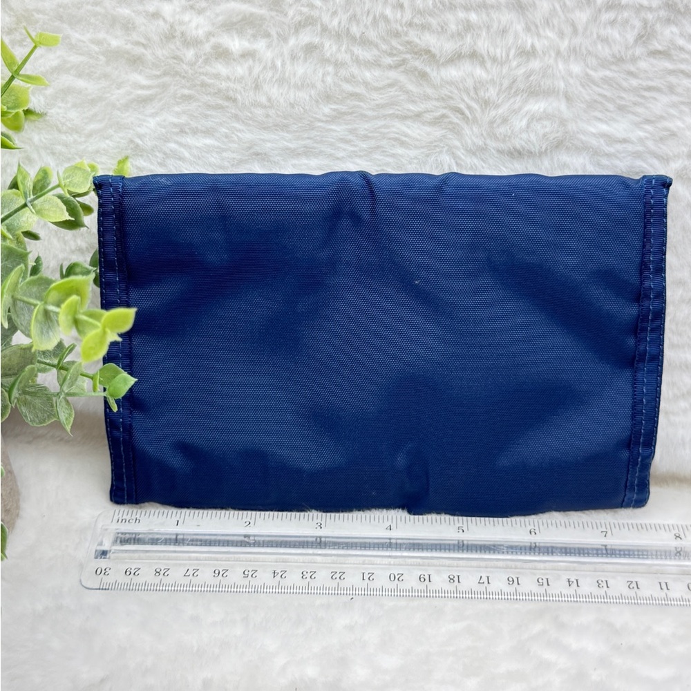 California Wallet Blue Nylon Toiletry Bag with Fold-Over Flap - Picture 3 of 11